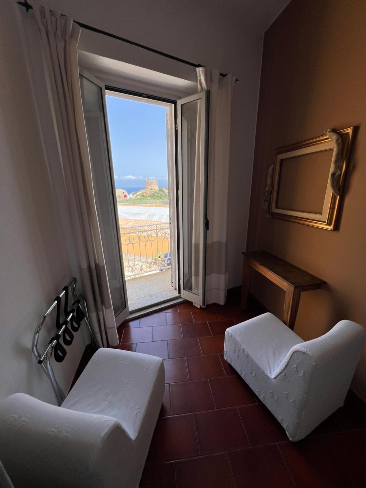 Hotel Da Cecco Santa Teresa Gallura Eksteriør bilde
