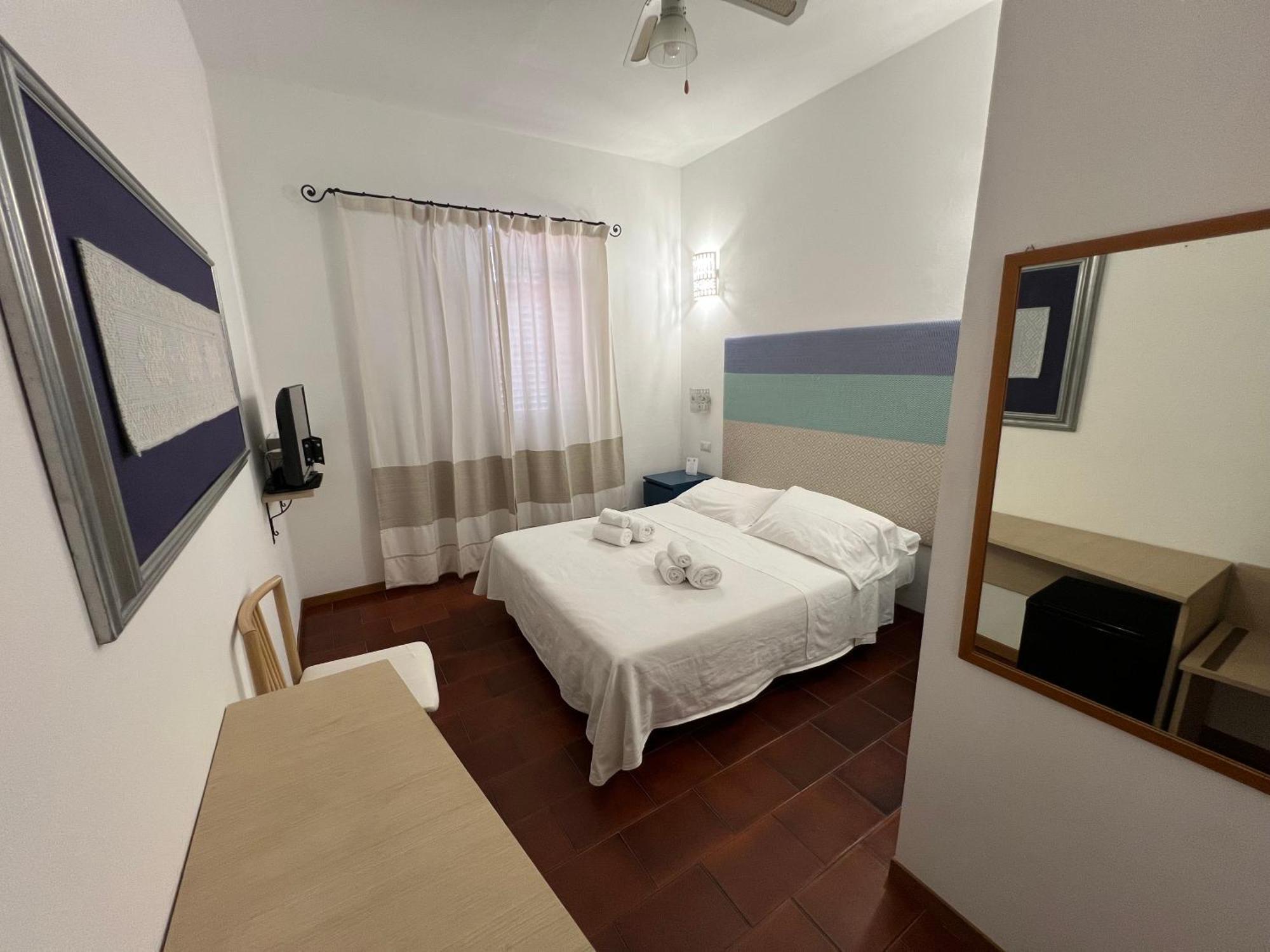 Hotel Da Cecco Santa Teresa Gallura Eksteriør bilde