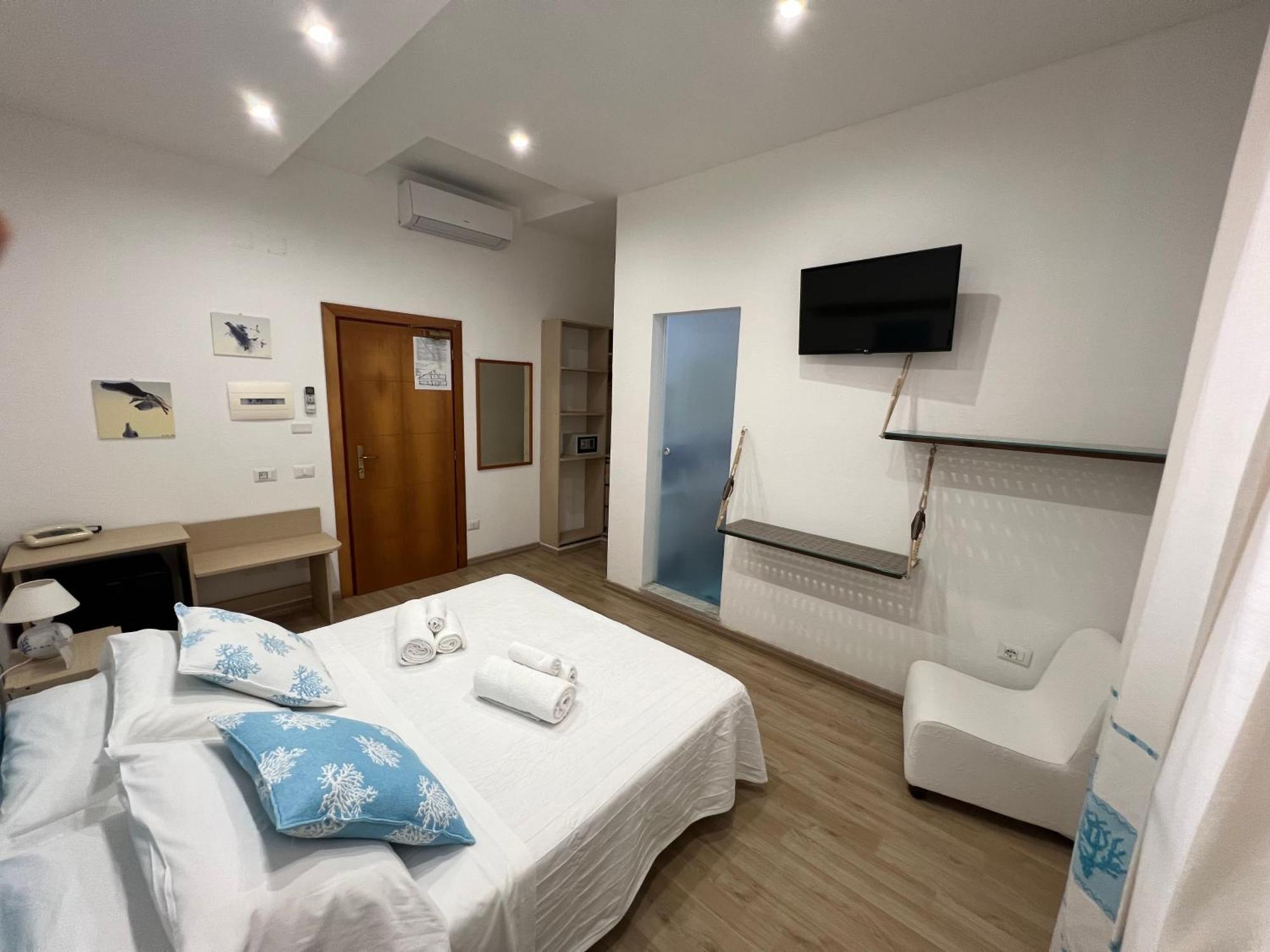 Hotel Da Cecco Santa Teresa Gallura Eksteriør bilde