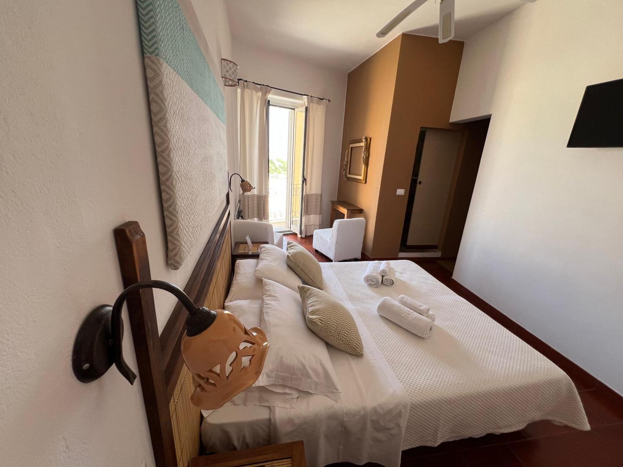 Hotel Da Cecco Santa Teresa Gallura Eksteriør bilde