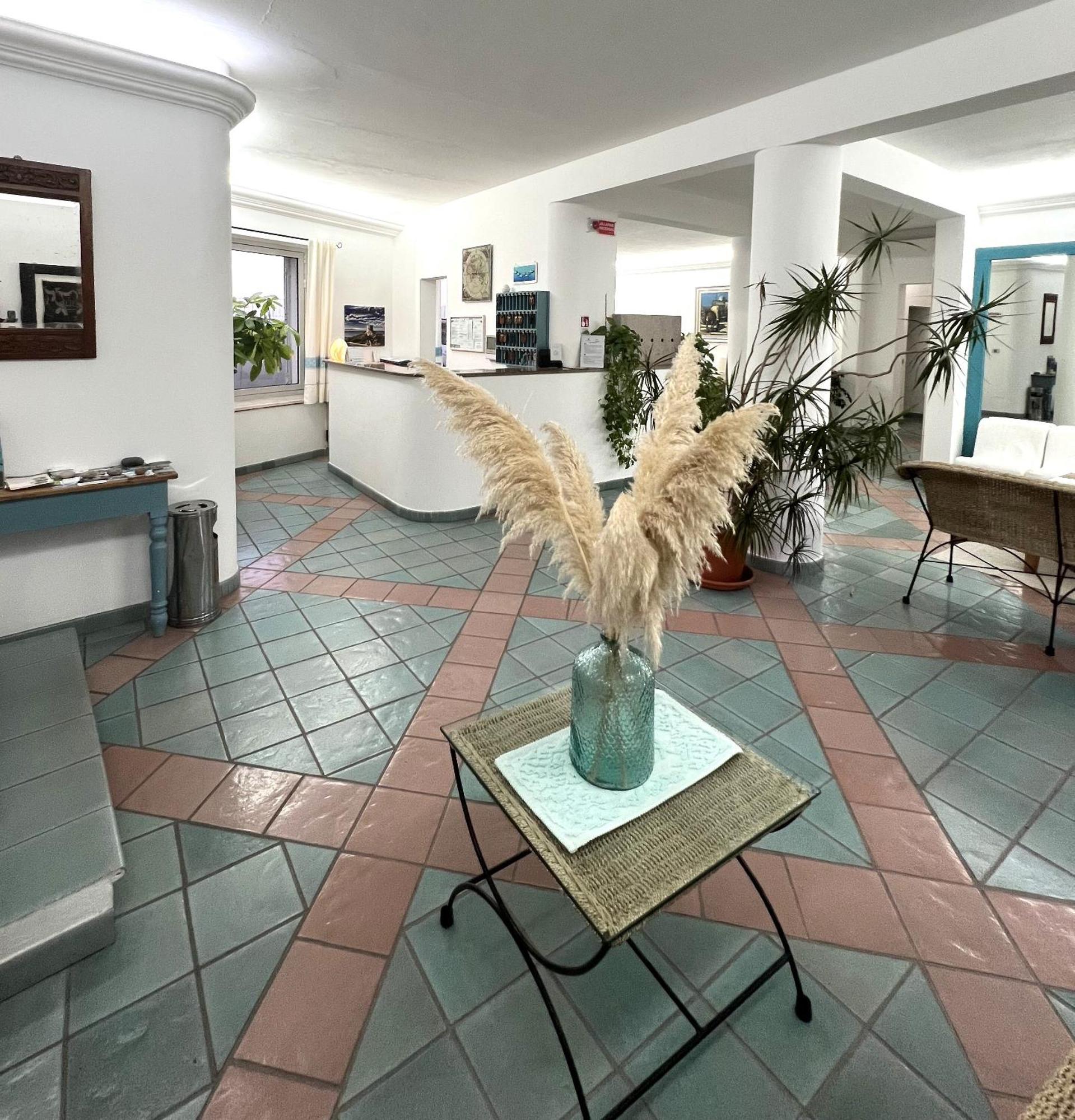 Hotel Da Cecco Santa Teresa Gallura Eksteriør bilde