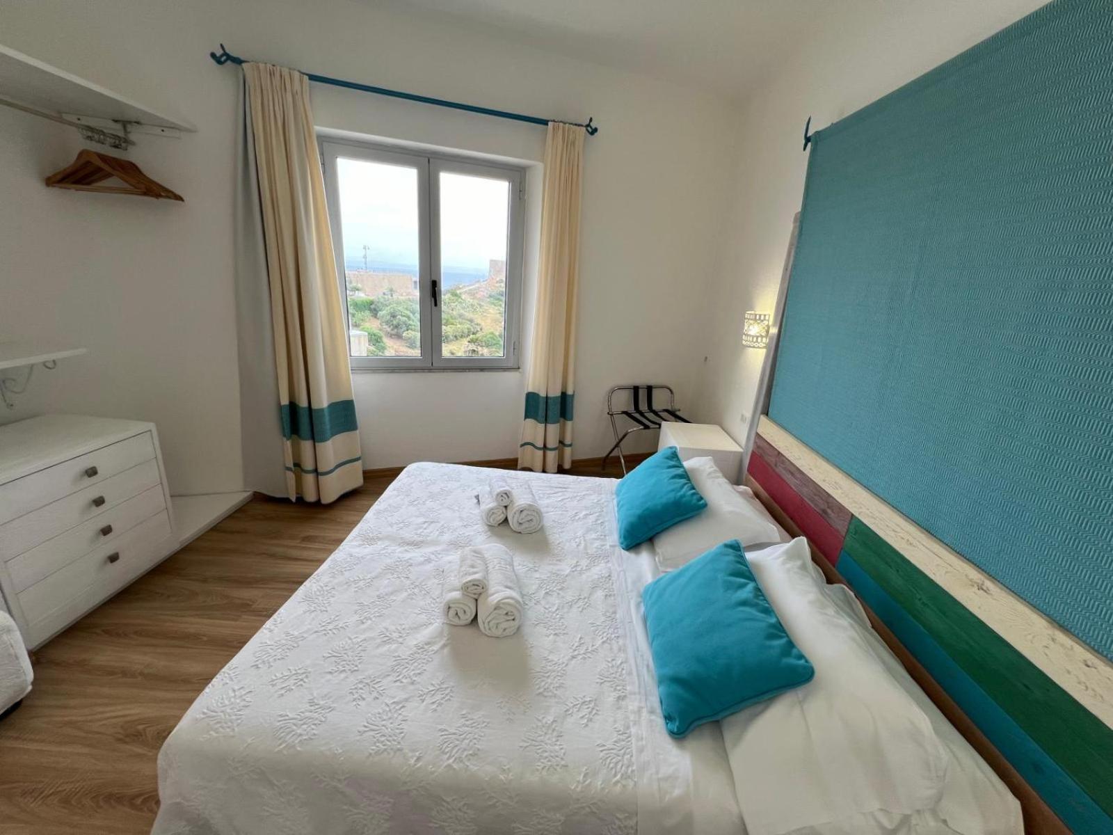 Hotel Da Cecco Santa Teresa Gallura Eksteriør bilde